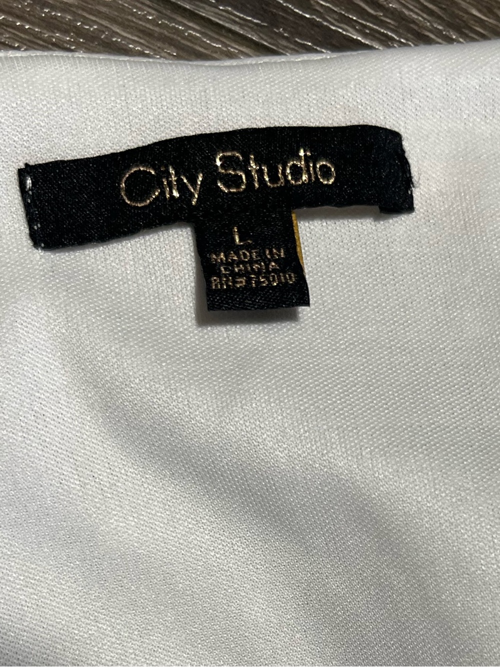 City Studio White Tiered Long-Sleeve V-Neck Dress - Picture 3 of 7